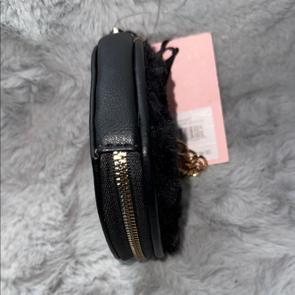 Juicy Couture Black and Gold Heart Clutch - Picture 6 of 6